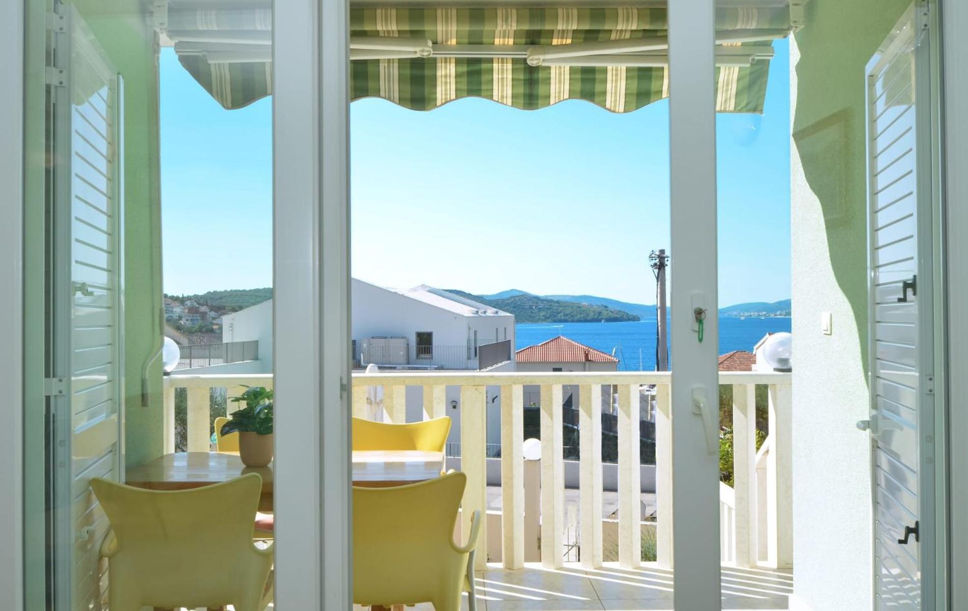 Apartments Santo Trogir - Okrug Gornji Extérieur photo